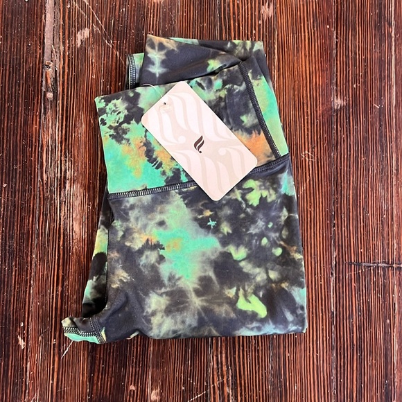 Fabletics Pants - NWT Fabletics Green tie-dye Athletic Leggings Small